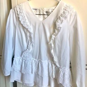 🌷🌷🌷 Flowy white blouse for spring